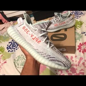 Yeezy boost 350 V2
